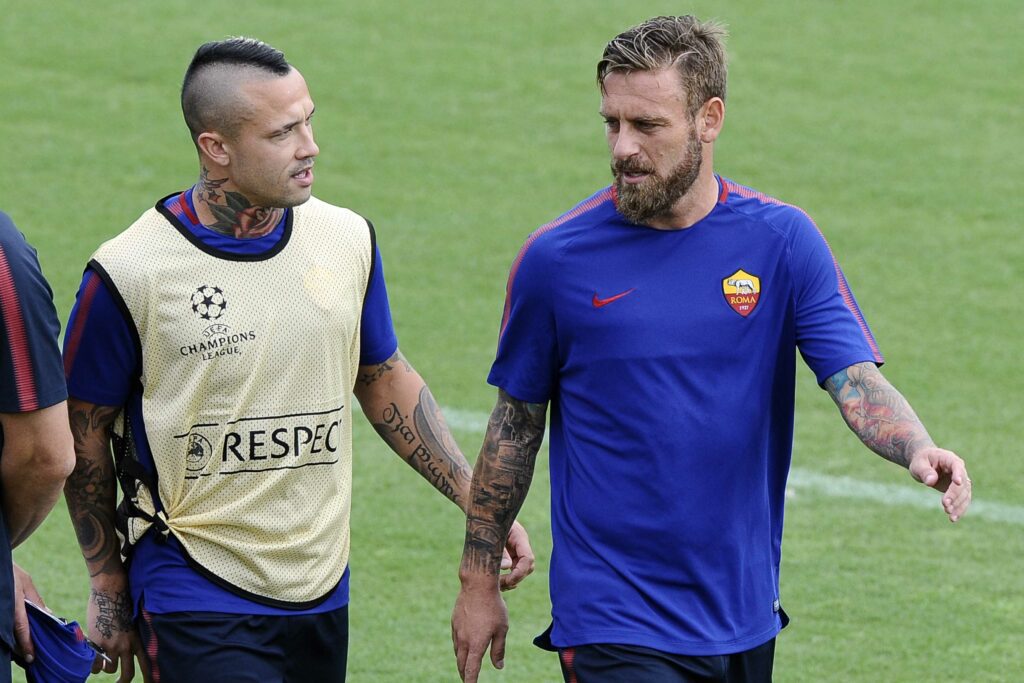 DE ROSSI NAINGGOLAN DURANTE ALLENAMENTO CHAMPIONS