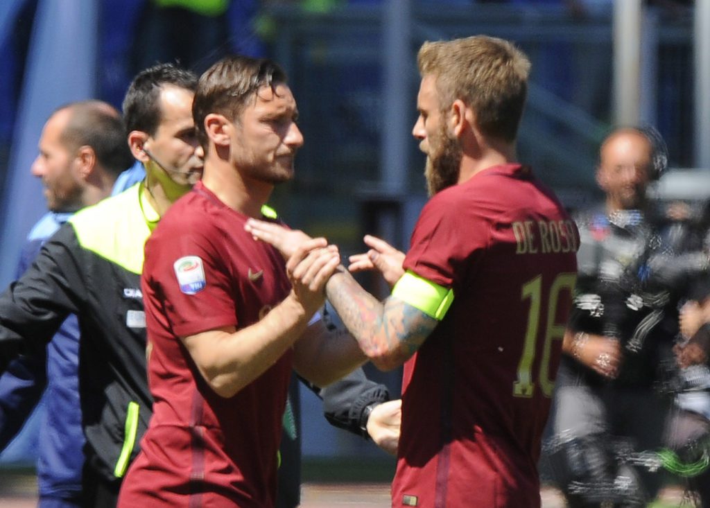 TOTTI DE ROSSI I CAPITANI 2 ROMA LAZIO 1 A 3 e1510498216760