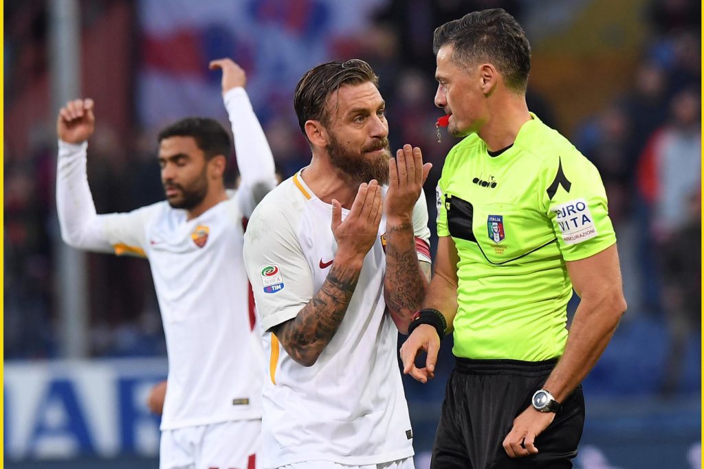 DE ROSSI ESPULSO A GENOVA 3 Genoa Roma 1 a 1