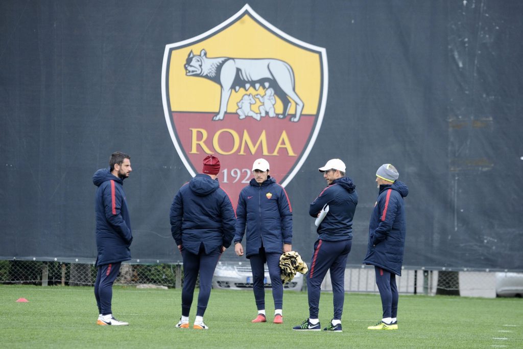 DI FRANCESCO E IL SUO STAF LA ROMA AL LAVORO 2 VIGILIA ATLETICO