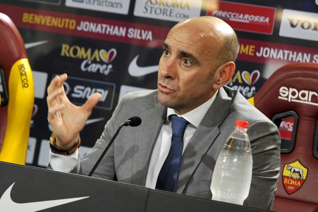 MONCHI PRESENTA J SILVA 13