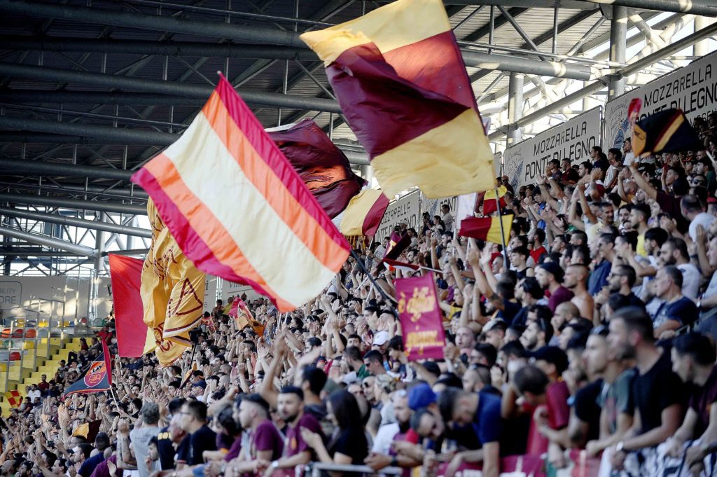 IL TIFO a Roma Avellino 0