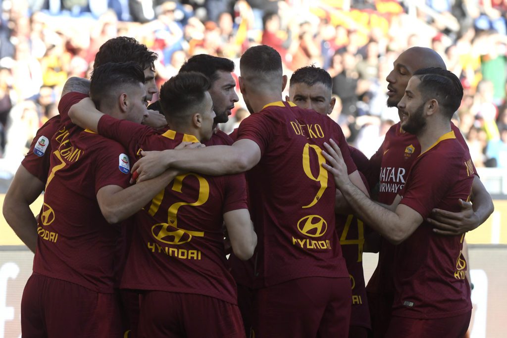 GRUPPONE ROMA DOPO GOL ROMA CA 3 a 0