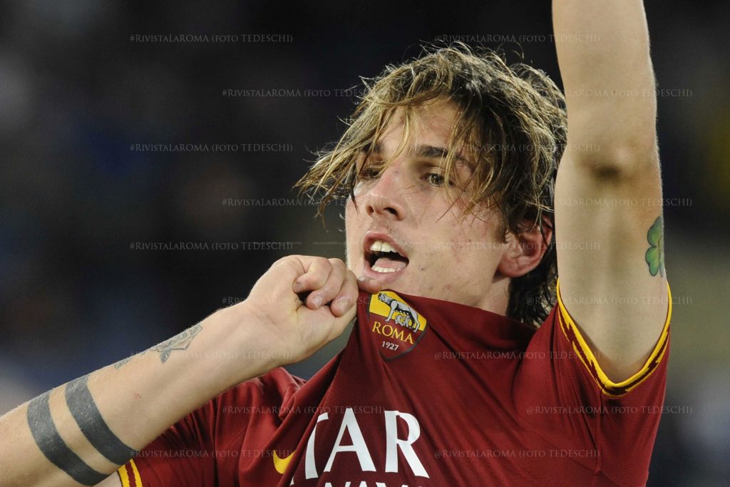 2019 10 28 roma MILAN 2 1 zaniolo esultanza maglia 1