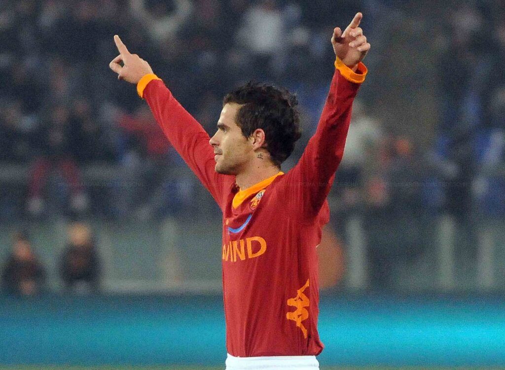 GAGO DOPO GOL Roma Lecce 20.11.2011 1 red