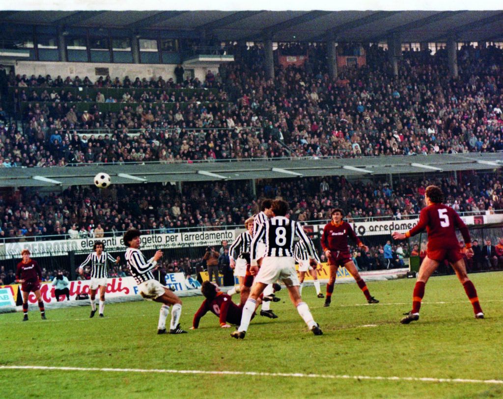 1983 12 04 JUVENTUS ROMA 1