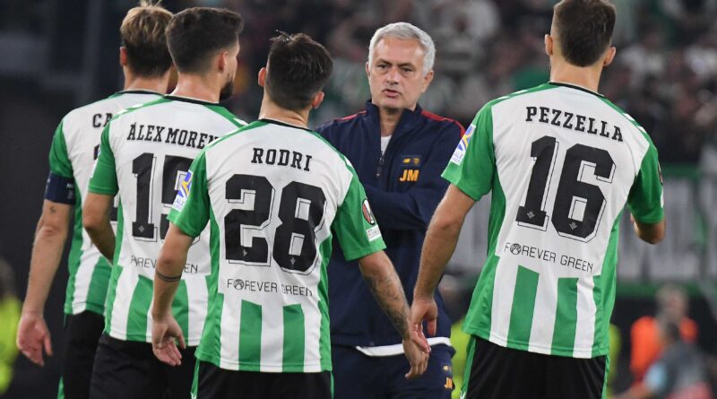 ROMA BETIS. MOURINHO