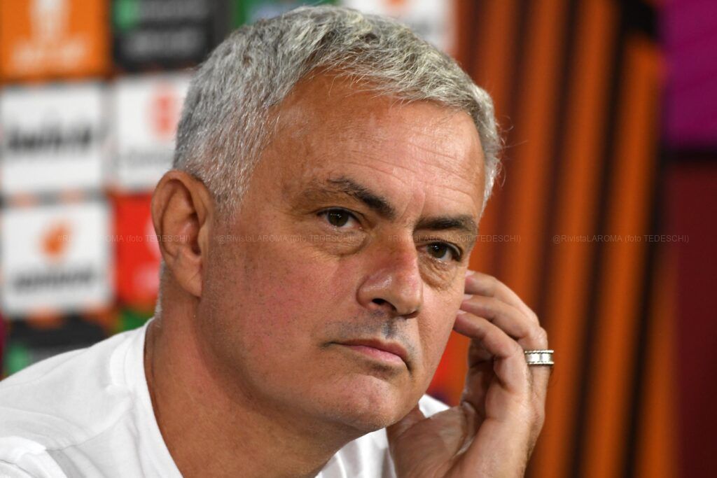 2022 11 02 conferenza stampa LUDOGORETS Mourinho el shaaarawy 7