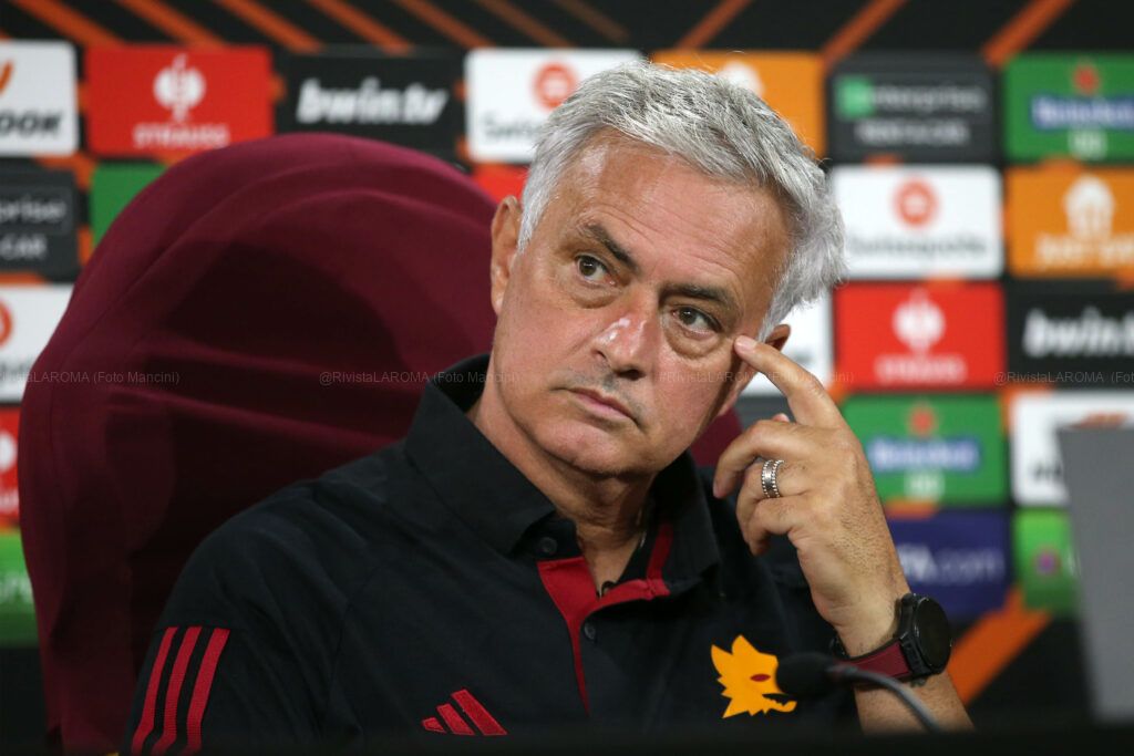 2023 10 04 conferenza stampa MOURINHO GINO2424