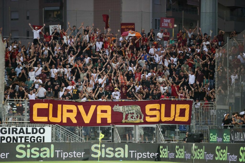 2024-08-18 roma-cagliari tifosi curva sud