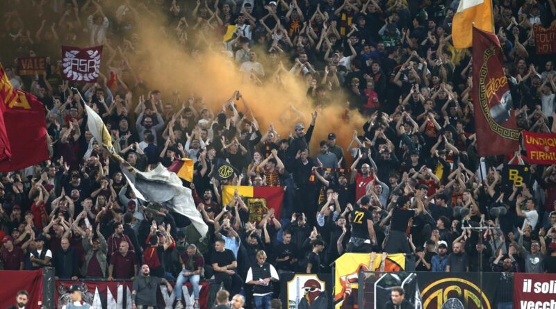 2024-10-24 Roma-Dynamo curva sud tifosi