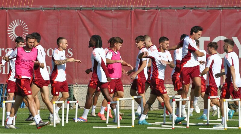 2024-11-*06 allenamento trigoria gruppo